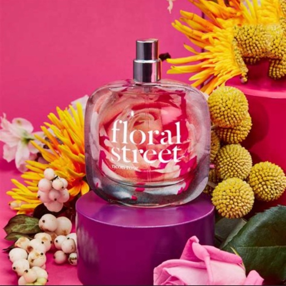 ✨New✨ Floral Street - Neon Rose 🌸 🩷 P A R F U M E